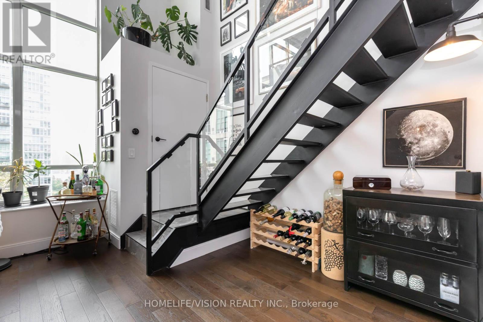 704 - 250 Manitoba Street, Toronto, Ontario  M8Y 4G8 - Photo 18 - W12355660