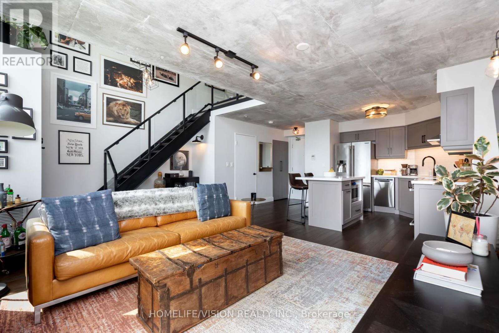 704 - 250 Manitoba Street, Toronto, Ontario  M8Y 4G8 - Photo 4 - W12355660