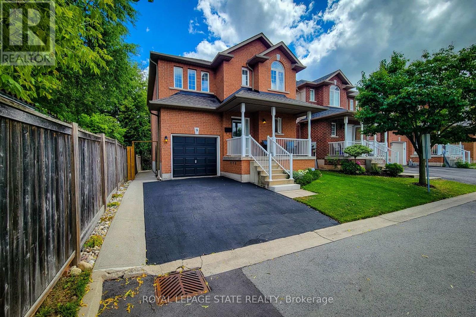 Property at 9 - 78 PEACHWOOD CRESCENT image 3