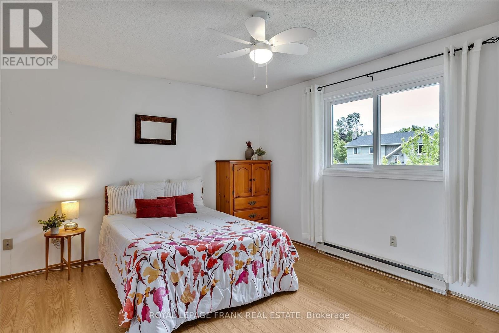 201 - 2406 Mountland Drive, Peterborough West, Ontario  K9K 2E1 - Photo 8 - X12355759