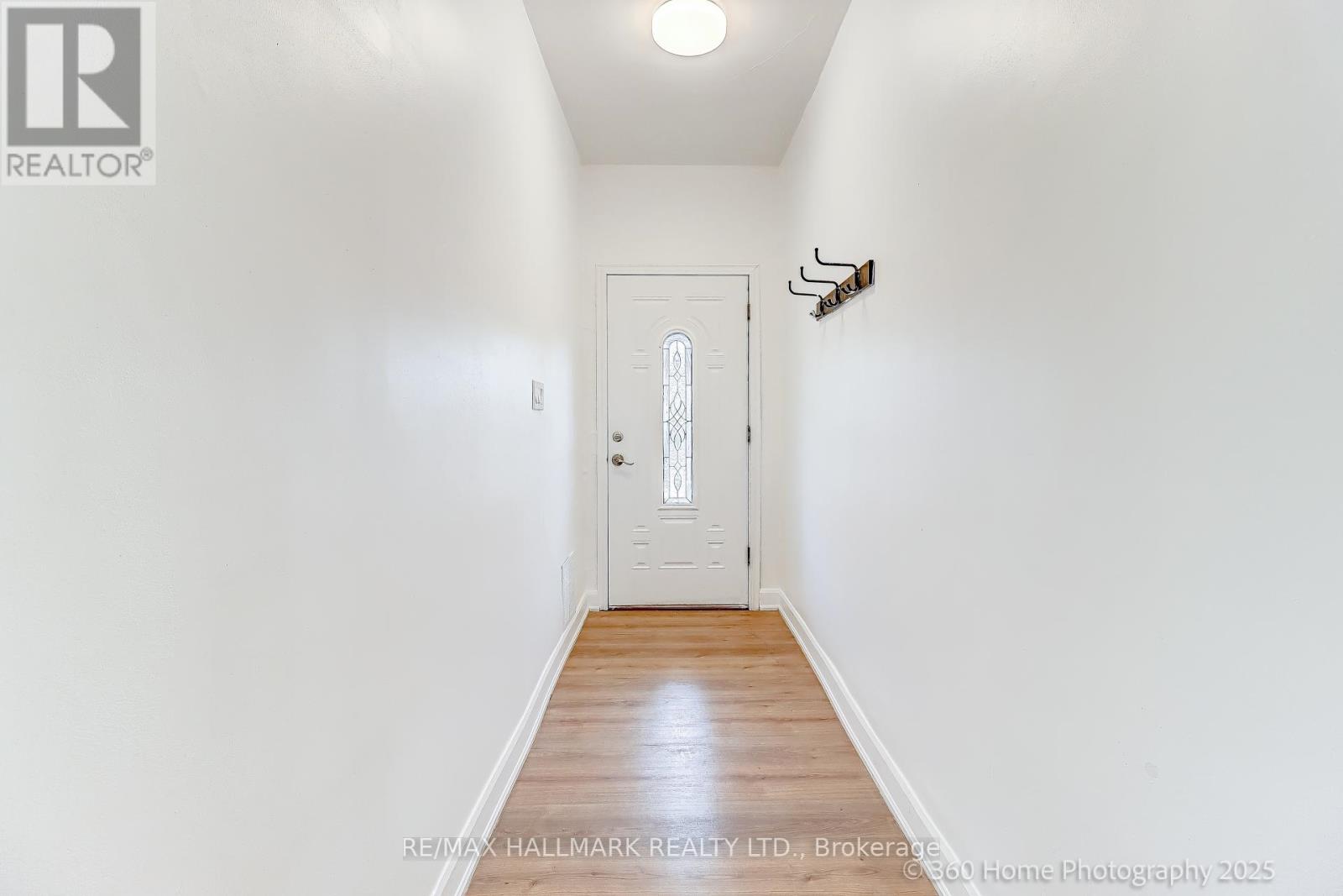Property at 18 CONWAY AVENUE image 4