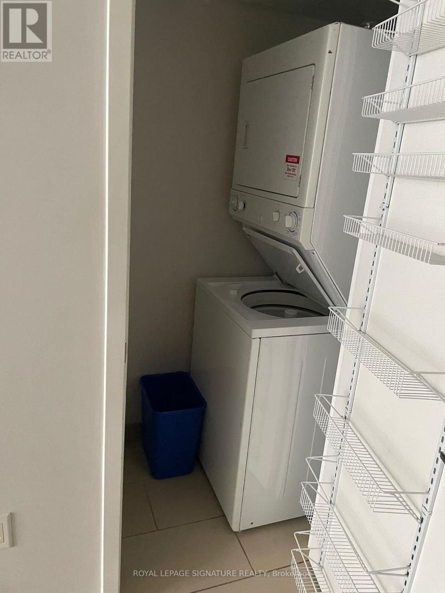 102 - 15 Brunel Court, Toronto, Ontario  M5V 3Y6 - Photo 13 - C12354527