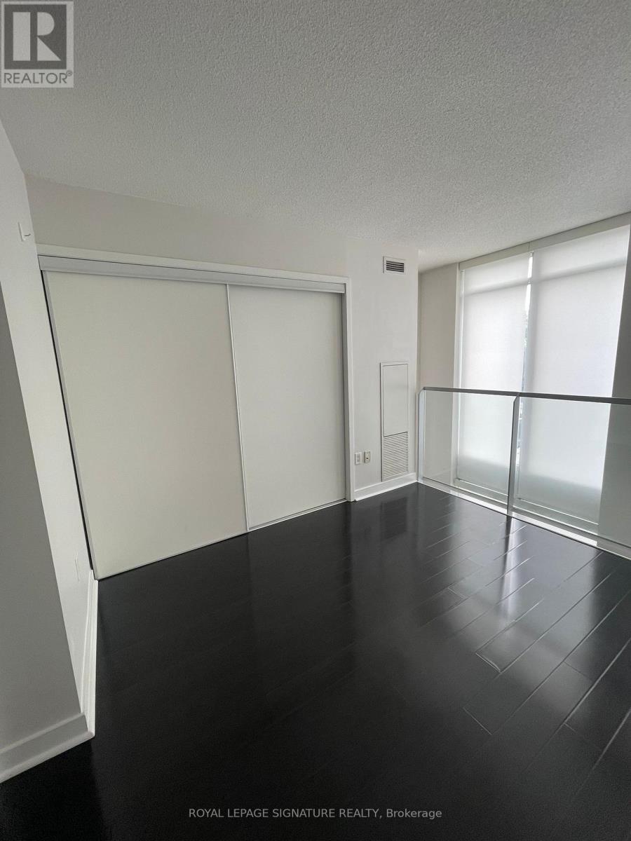 102 - 15 Brunel Court, Toronto, Ontario  M5V 3Y6 - Photo 9 - C12354527