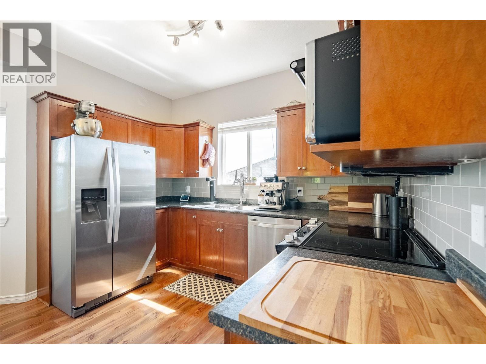 2174 Sunview Drive, Kelowna, British Columbia  V1Z 3R2 - Photo 8 - 10356772