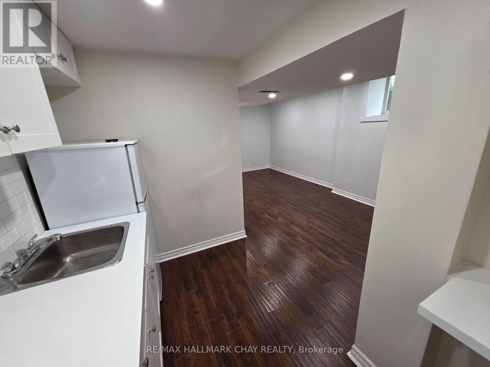 Lower - 451 Leacock Drive, Barrie, Ontario  L4N 4X6 - Photo 19 - S12355771