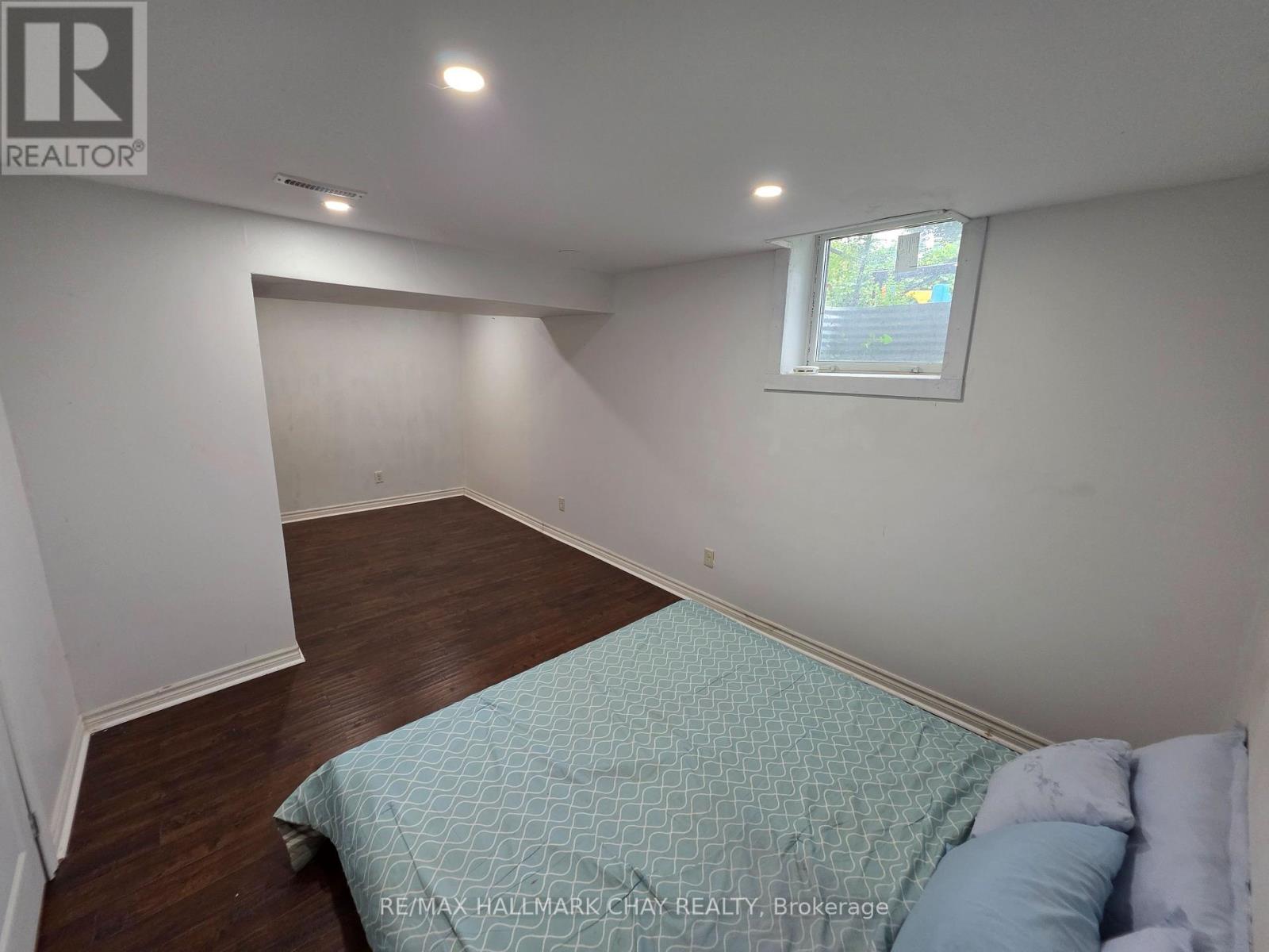Lower - 451 Leacock Drive, Barrie, Ontario  L4N 4X6 - Photo 7 - S12355771