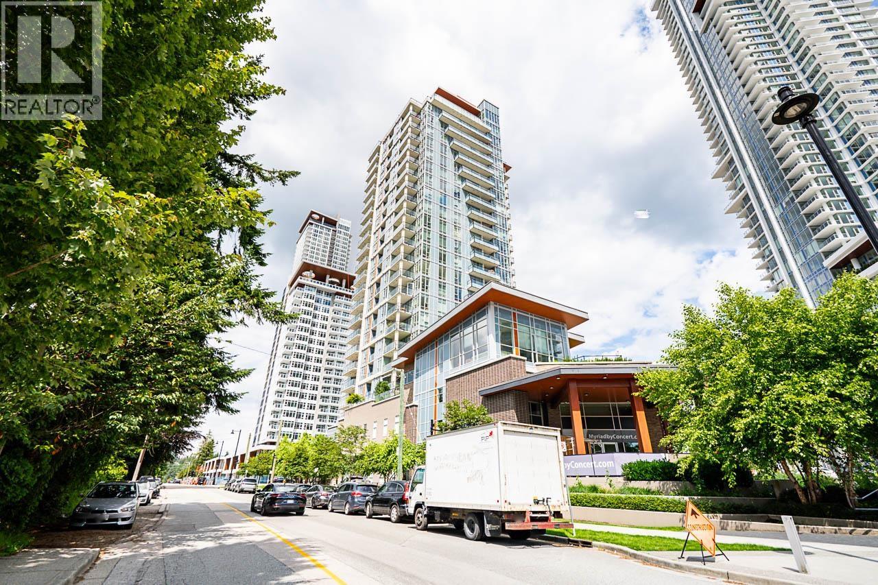 603 691 North Road, Coquitlam, British Columbia  V3J 0H9 - Photo 1 - R3022080