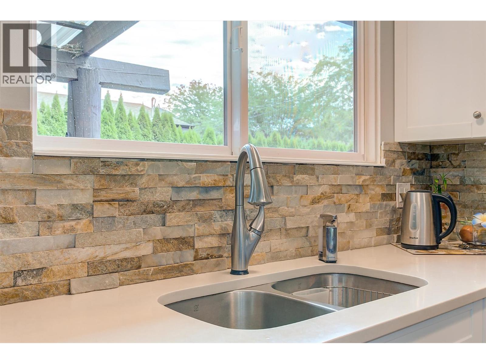 1205 Irene Road Kelowna Photo 16