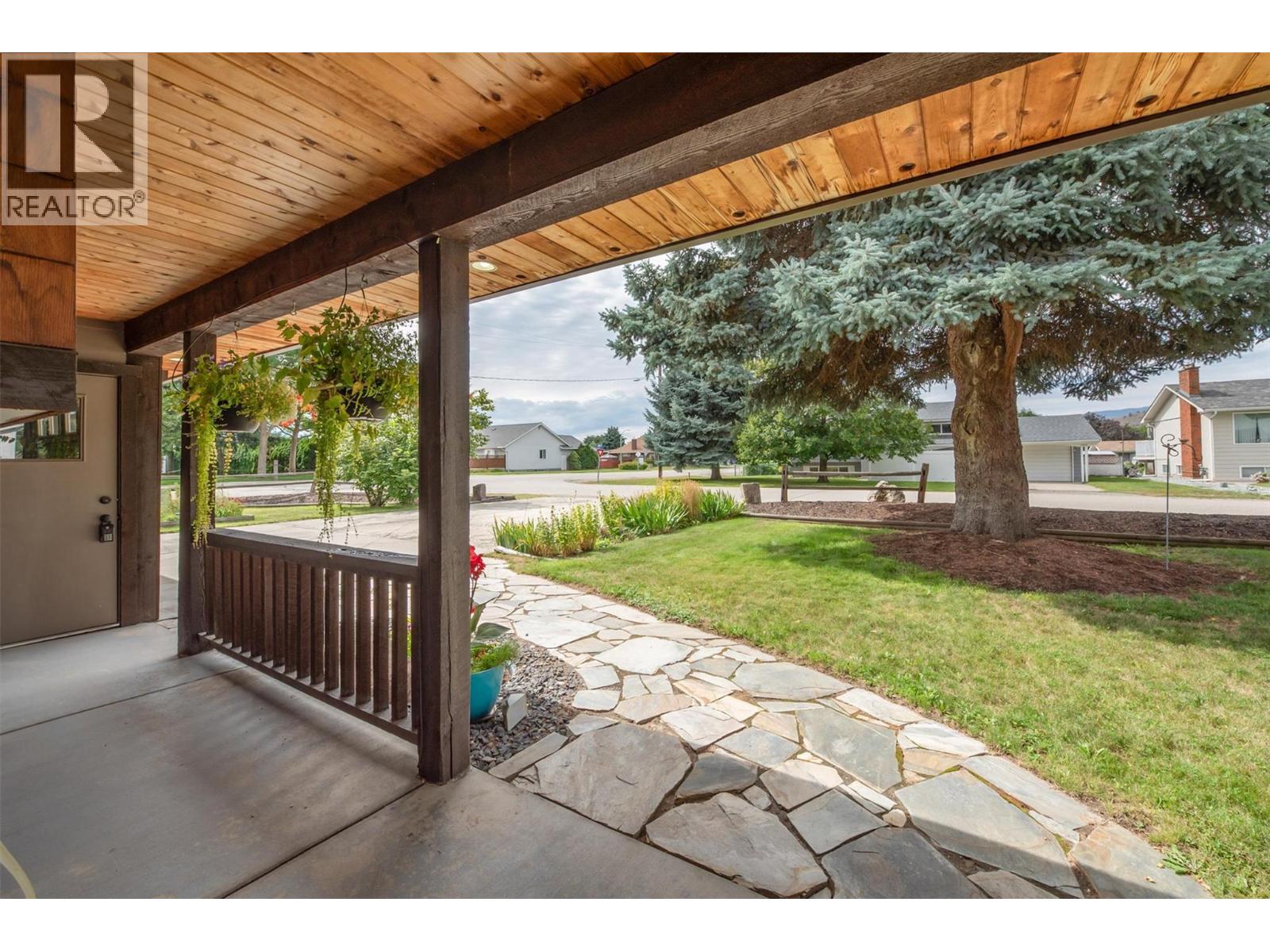 1205 Irene Road Kelowna Photo 8