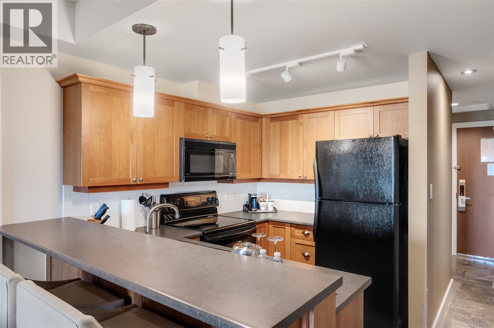 335/337 C 1999 Country Club Way, Langford, British Columbia  V9B 6R3 - Photo 18 - 1011631