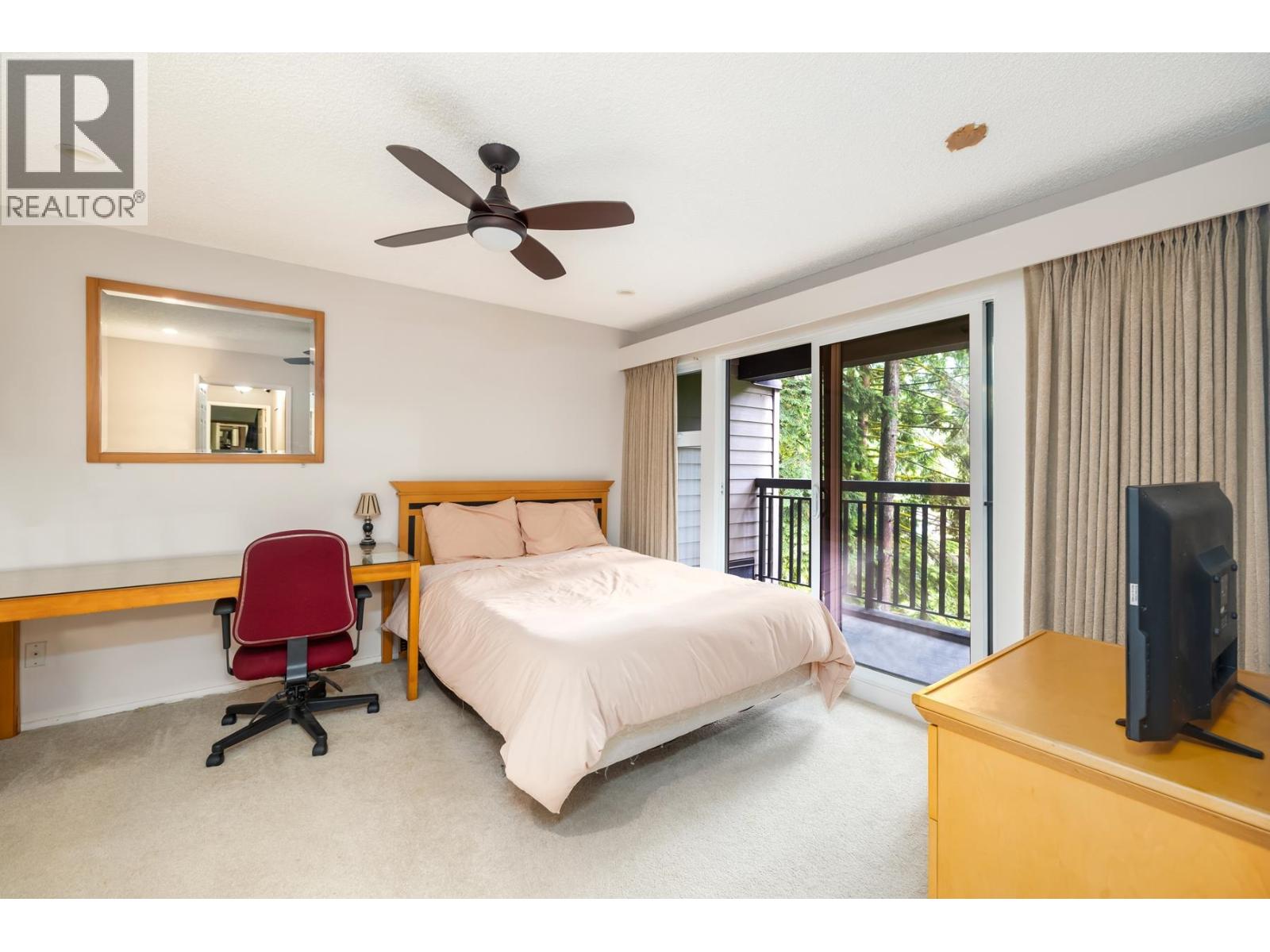 1135 Heritage Boulevard, North Vancouver, British Columbia  V7J 3G8 - Photo 13 - R3039094