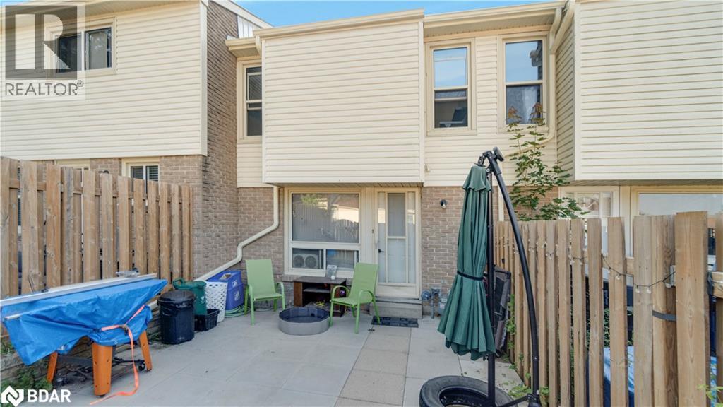165 Green Valley Drive Unit# 18, Kitchener, Ontario  N2P 1K3 - Photo 7 - 40762095