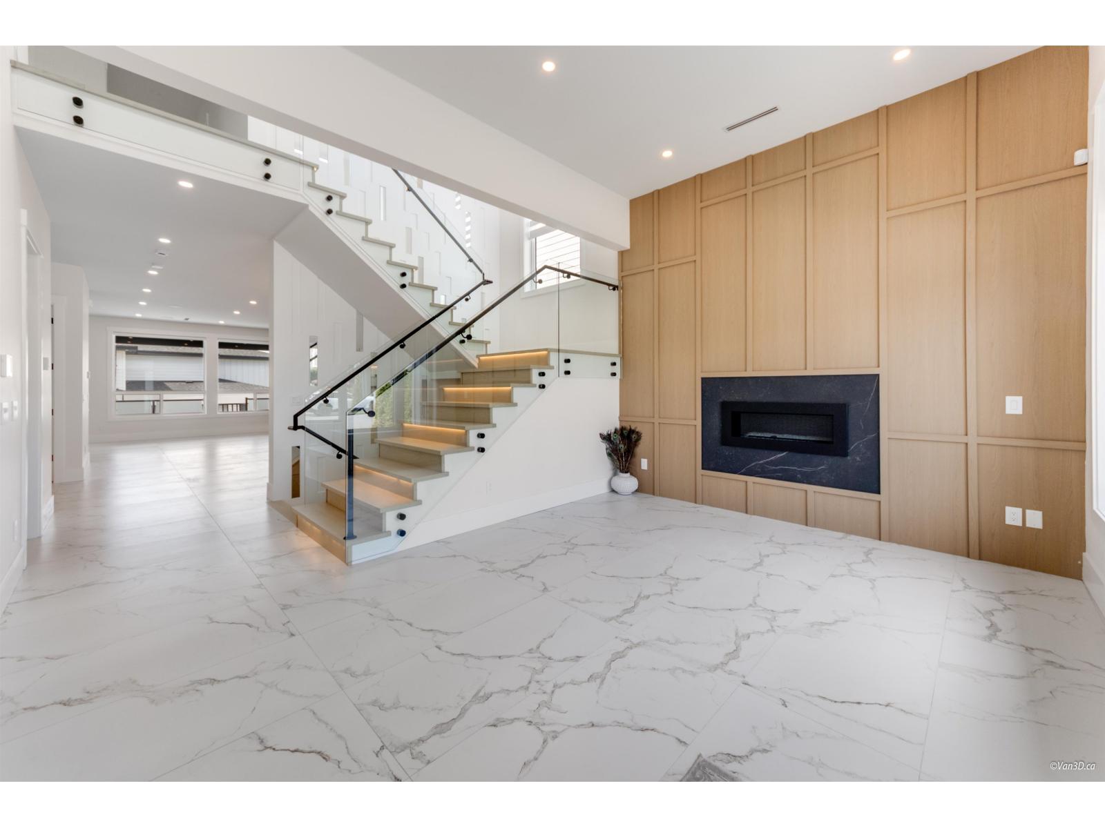 Property at 7657 155 STREET image 3
