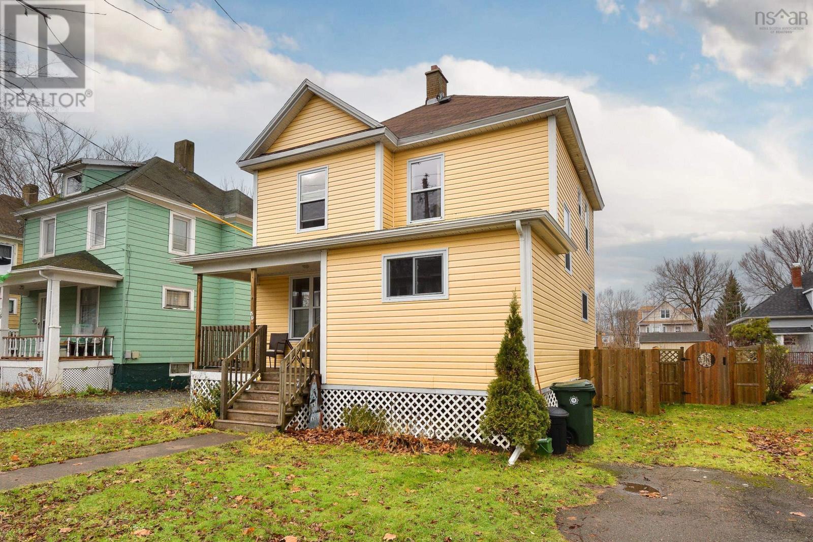 59 Milton Street, Sydney, Nova Scotia  B1P 4L9 - Photo 3 - 202521207