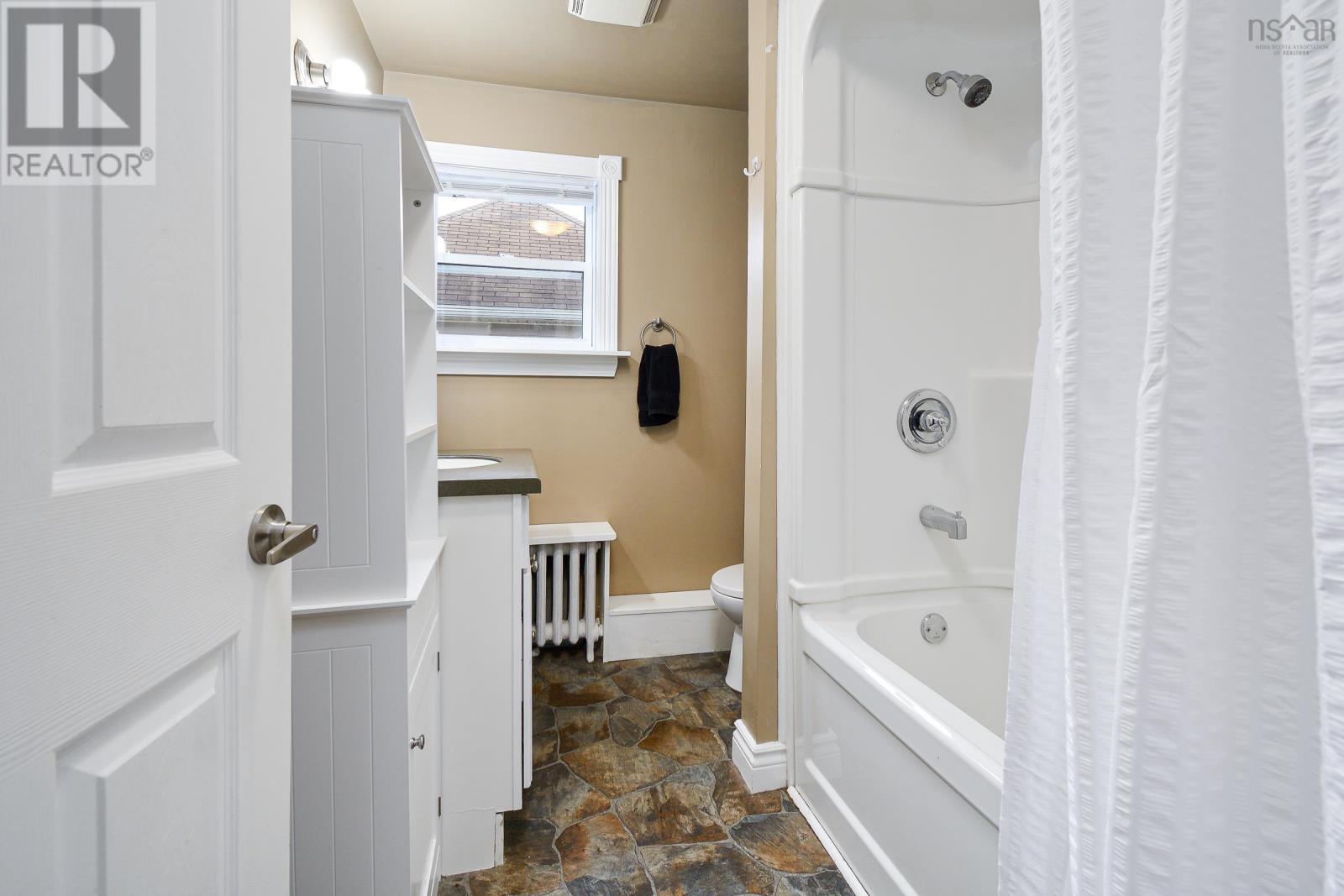 59 Milton Street, Sydney, Nova Scotia  B1P 4L9 - Photo 32 - 202521207