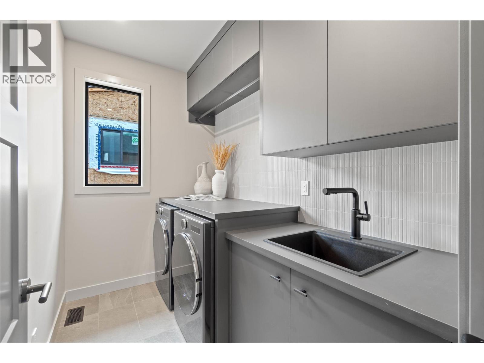 2256 Coldwater Drive, Kamloops, British Columbia  V2E 0E6 - Photo 7 - 10360076