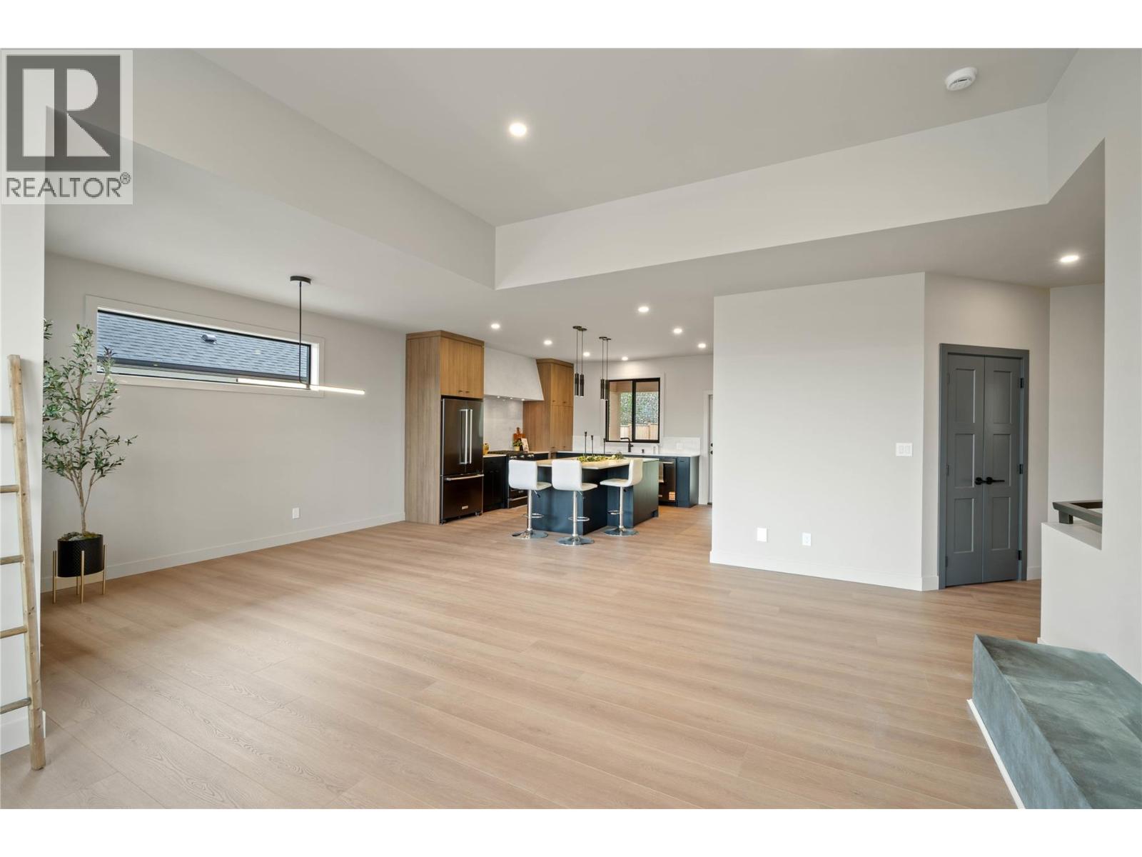2256 Coldwater Drive, Kamloops, British Columbia  V2E 0E6 - Photo 19 - 10360076