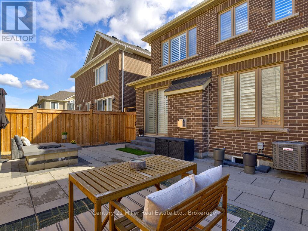 517 Kennedy Circle W, Milton, Ontario  L9E 1R1 - Photo 39 - W12355840