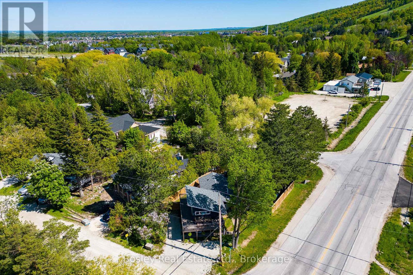 102 Helen Street, Blue Mountains, Ontario  L9Y 3Z2 - Photo 40 - X12355845