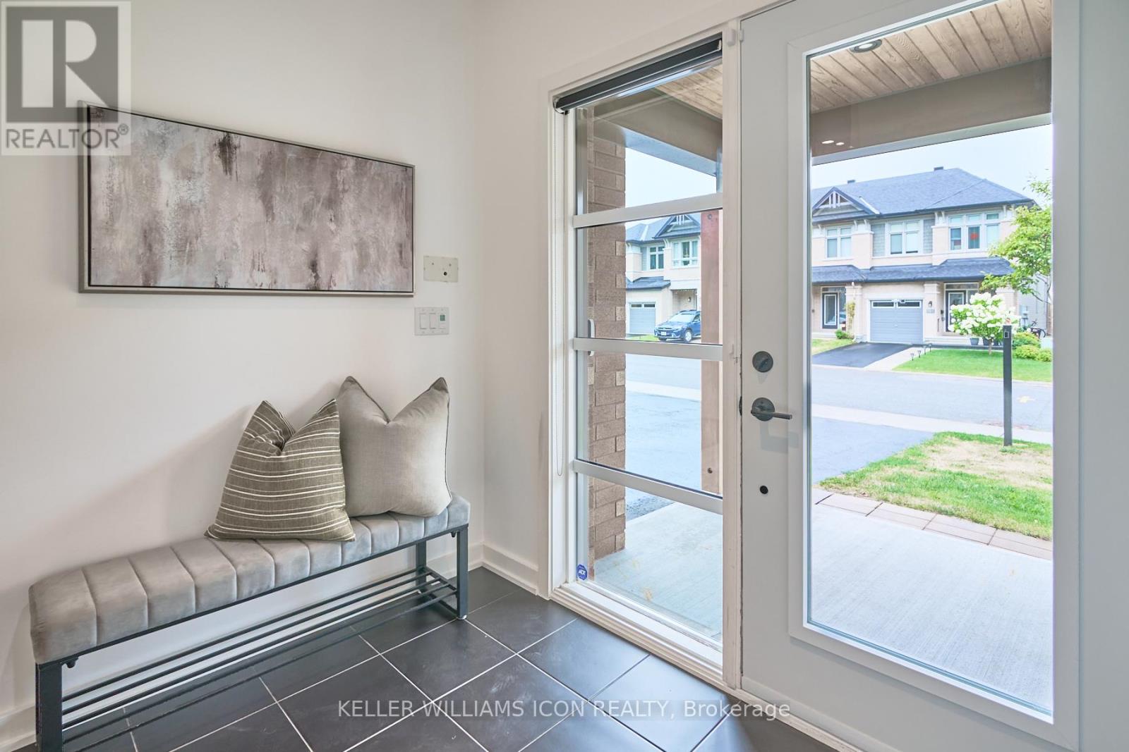 Property at 192 LARIMAR CIRCLE image 3