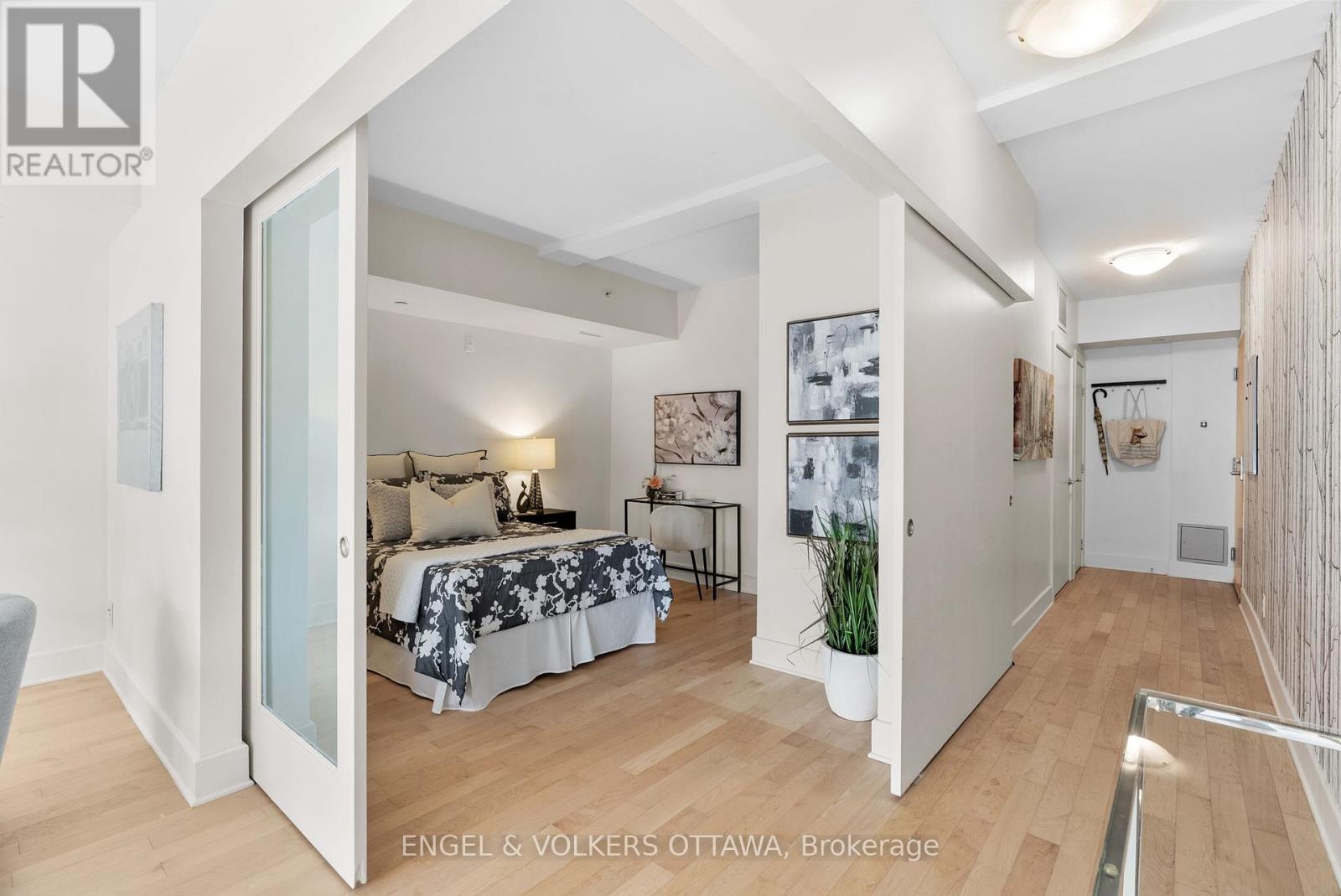 106 - 390 Booth Street, Ottawa, Ontario  K1R 7K6 - Photo 11 - X12355856
