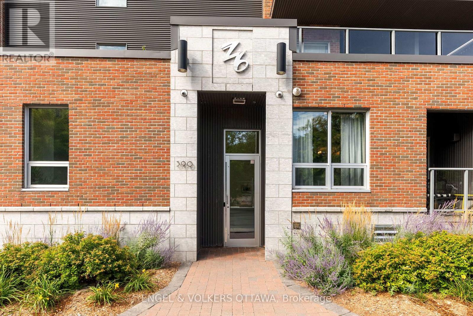 106 - 390 Booth Street, Ottawa, Ontario  K1R 7K6 - Photo 2 - X12355856