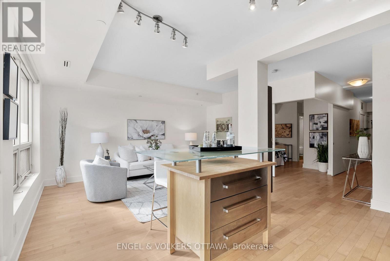 106 - 390 Booth Street, Ottawa, Ontario  K1R 7K6 - Photo 23 - X12355856