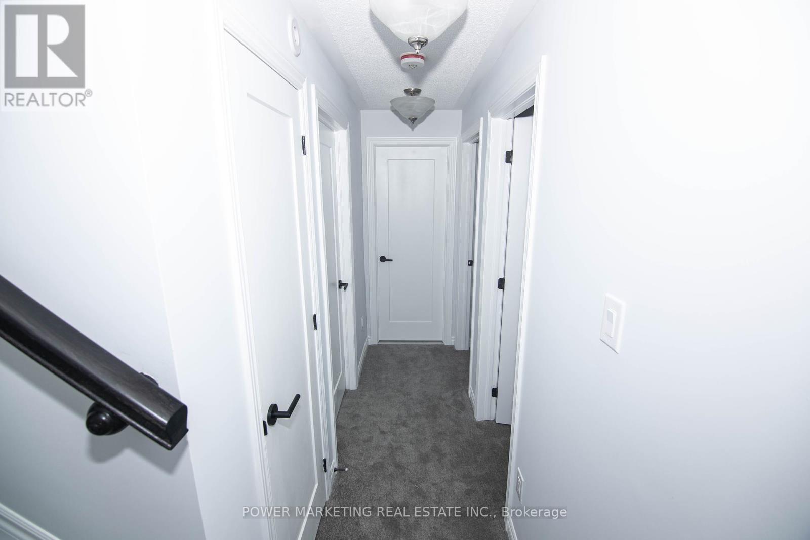 533 Takamose Private, Ottawa, Ontario  K1K 5A5 - Photo 12 - X12355859