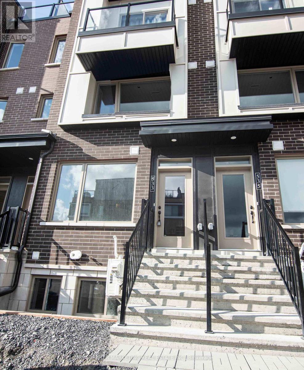 Property at 533 TAKAMOSE PRIVATE image 2