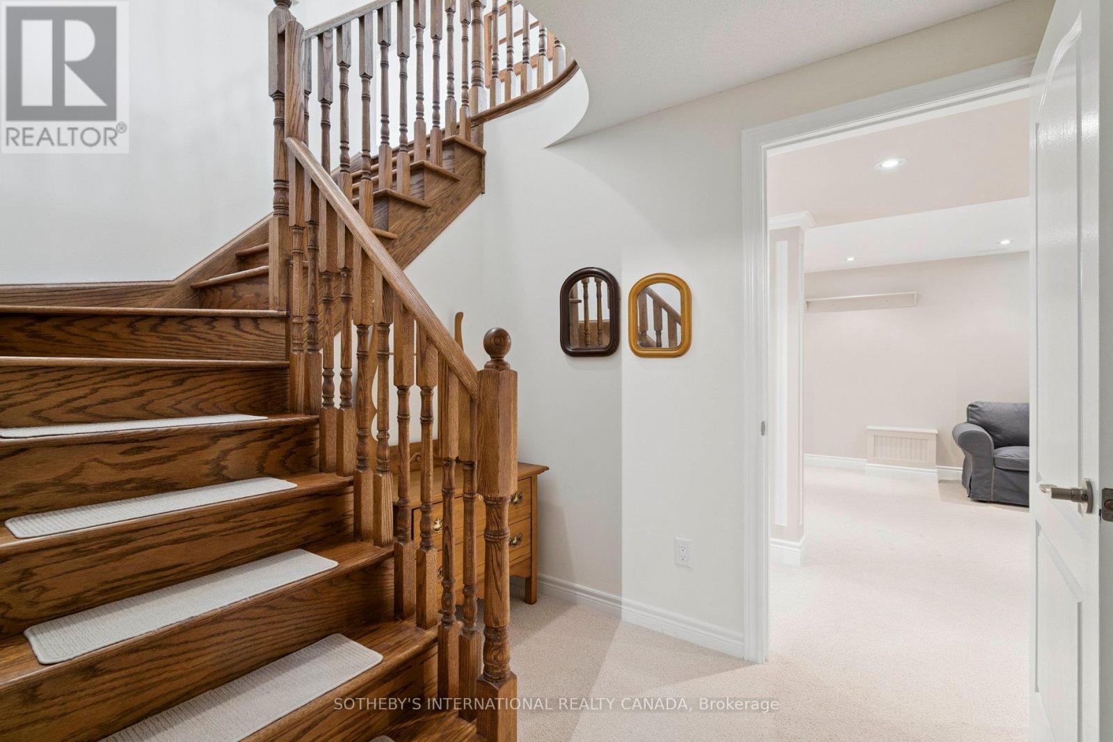 12 Fairvalley Street, Brampton (Sandringham-Wellington), Ontario  L6R 0S3 - Photo 21 - W12355817