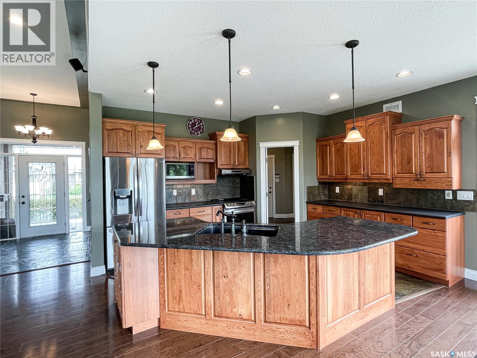 24 Bridger Drive, Meadow Lake, Saskatchewan  S9X 2A1 - Photo 9 - SK984019