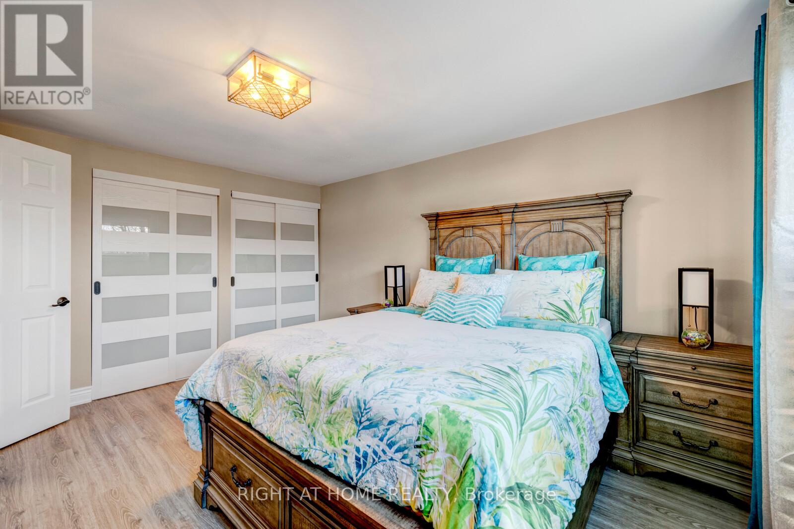 3 - 985 Limeridge Road E, Hamilton, Ontario  L8W 1X9 - Photo 15 - X12355808