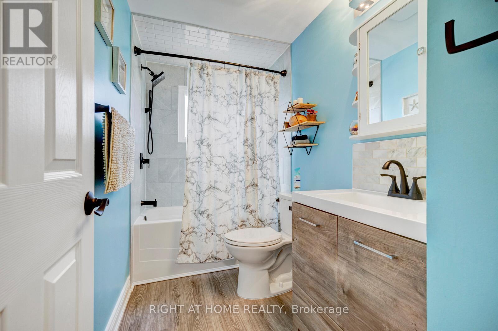3 - 985 Limeridge Road E, Hamilton, Ontario  L8W 1X9 - Photo 19 - X12355808