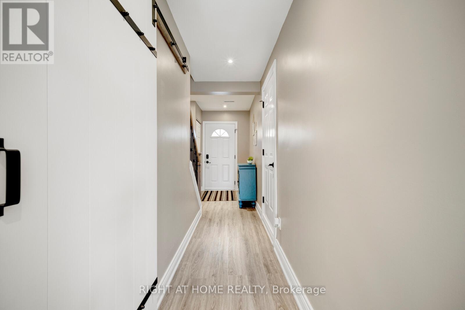 3 - 985 Limeridge Road E, Hamilton, Ontario  L8W 1X9 - Photo 21 - X12355808