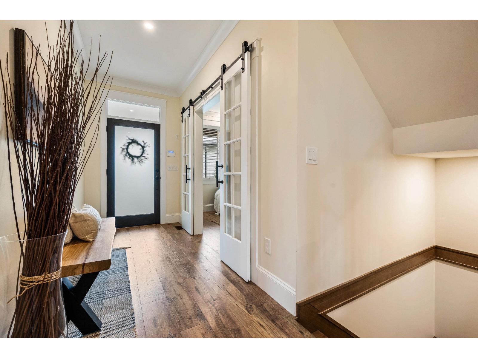 Property at 6 46379 UPLANDS ROAD image 3