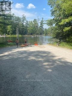 7815 Riverleigh Drive, Ramara, Ontario  L0K 2B0 - Photo 5 - S12116319