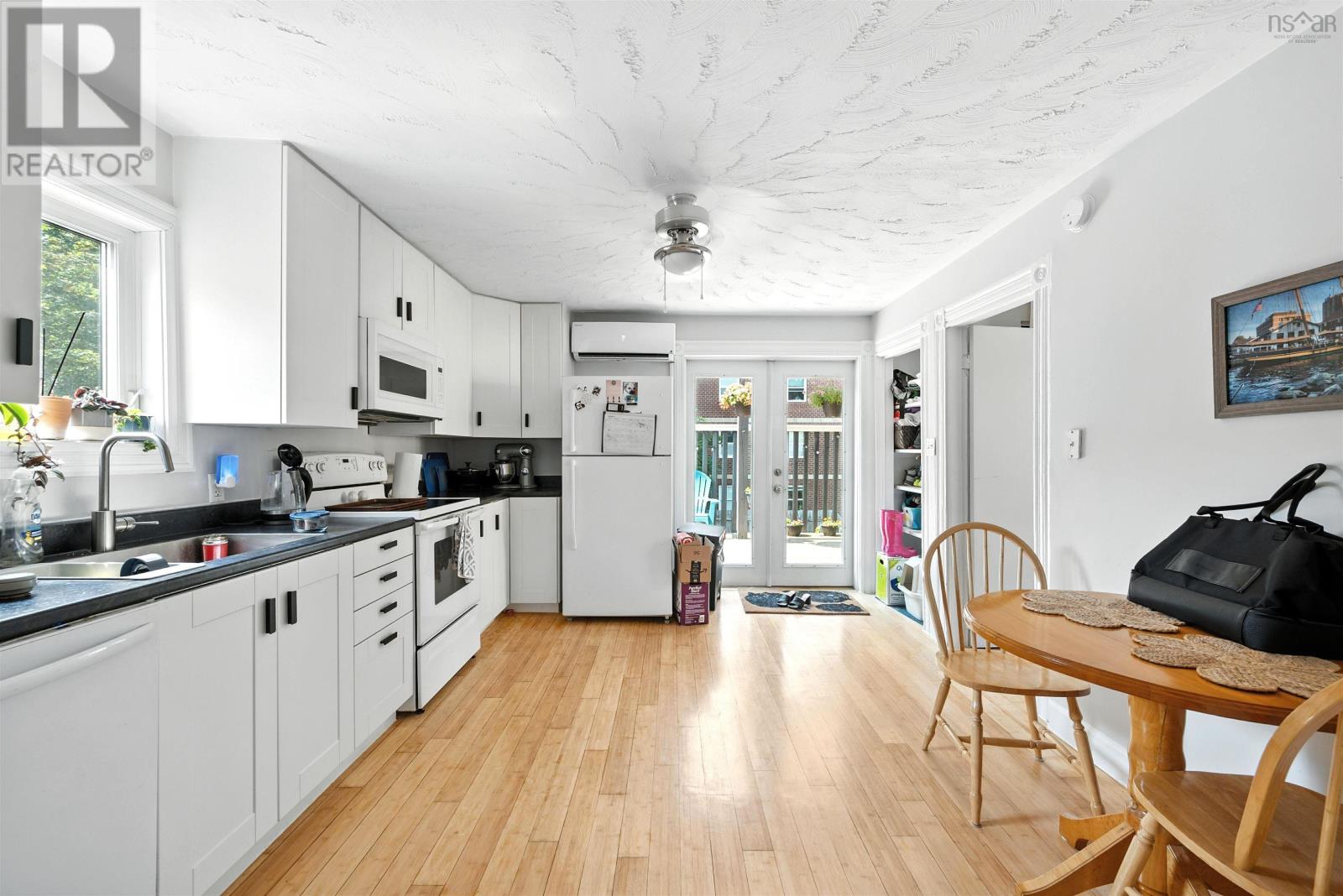 5651 Macara Street, Halifax, Nova Scotia  B3K 1W3 - Photo 15 - 202520297