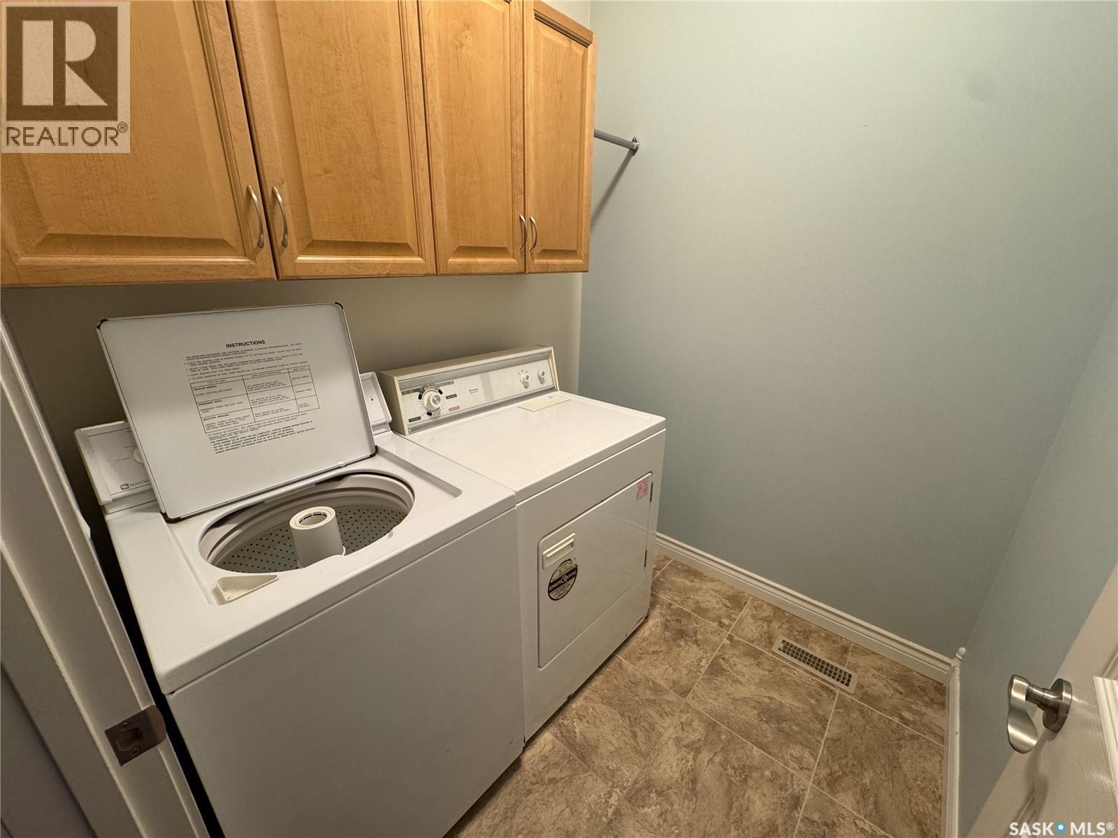 739 18th Street, Weyburn, Saskatchewan  S4H 3M2 - Photo 24 - SK016208