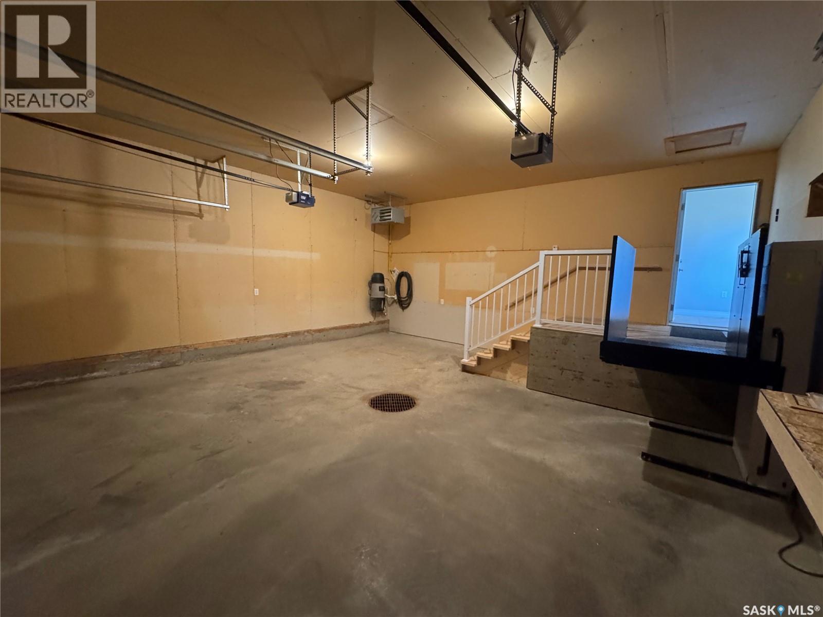 739 18th Street, Weyburn, Saskatchewan  S4H 3M2 - Photo 30 - SK016208