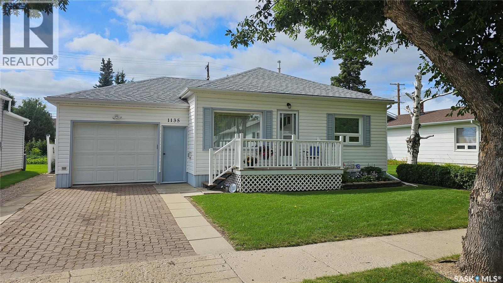 1135 9th Street, Humboldt, Saskatchewan  S0K 2A0 - Photo 1 - SK016201