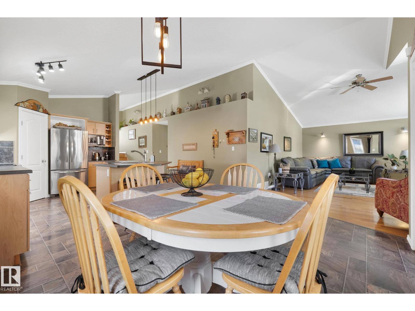 169 Kingswood Bv, St. Albert, Alberta  T8N 6V4 - Photo 8 - E4453905