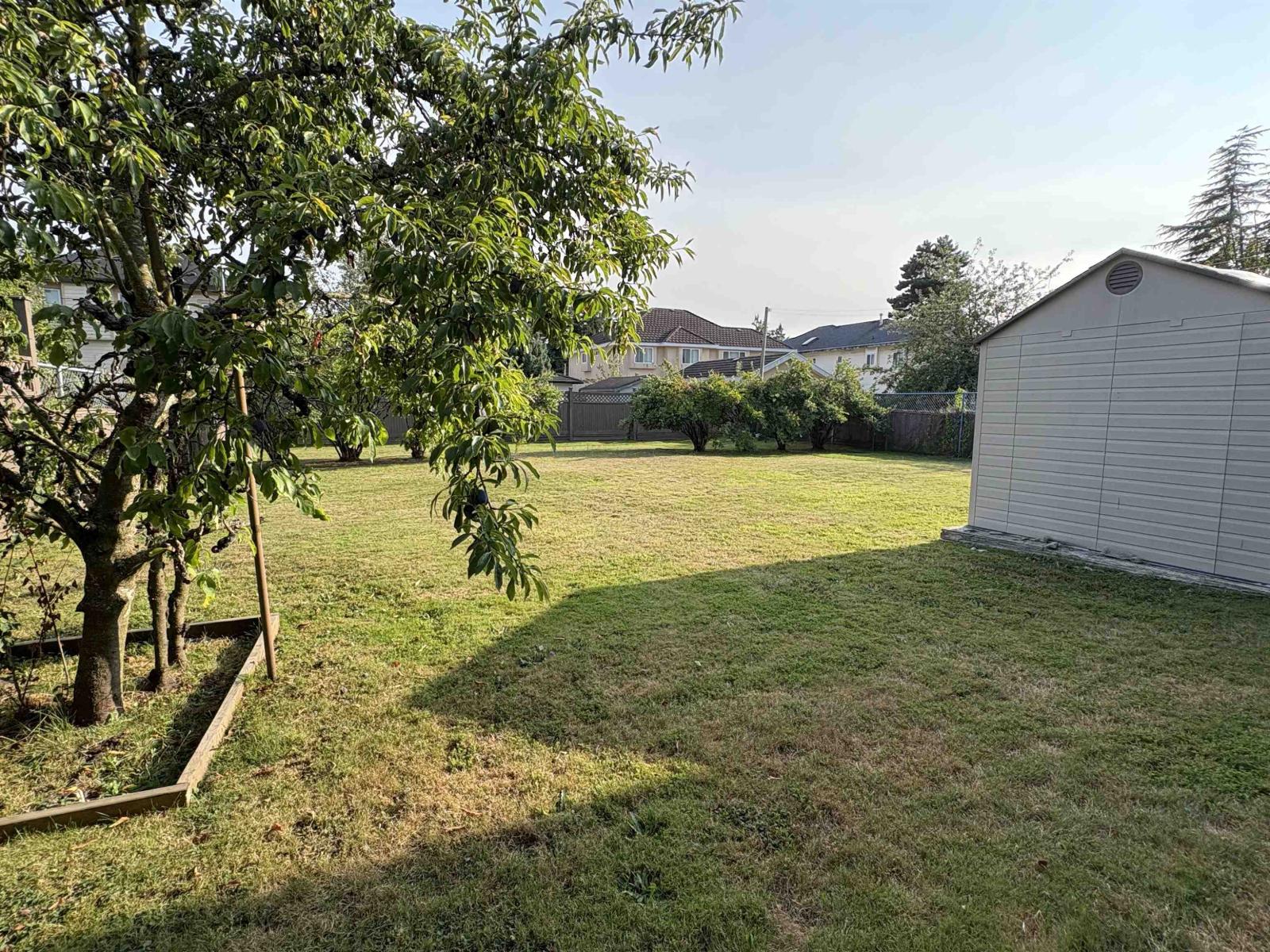 13424 98a Avenue, Surrey, British Columbia  V3T 1C8 - Photo 3 - R3038937
