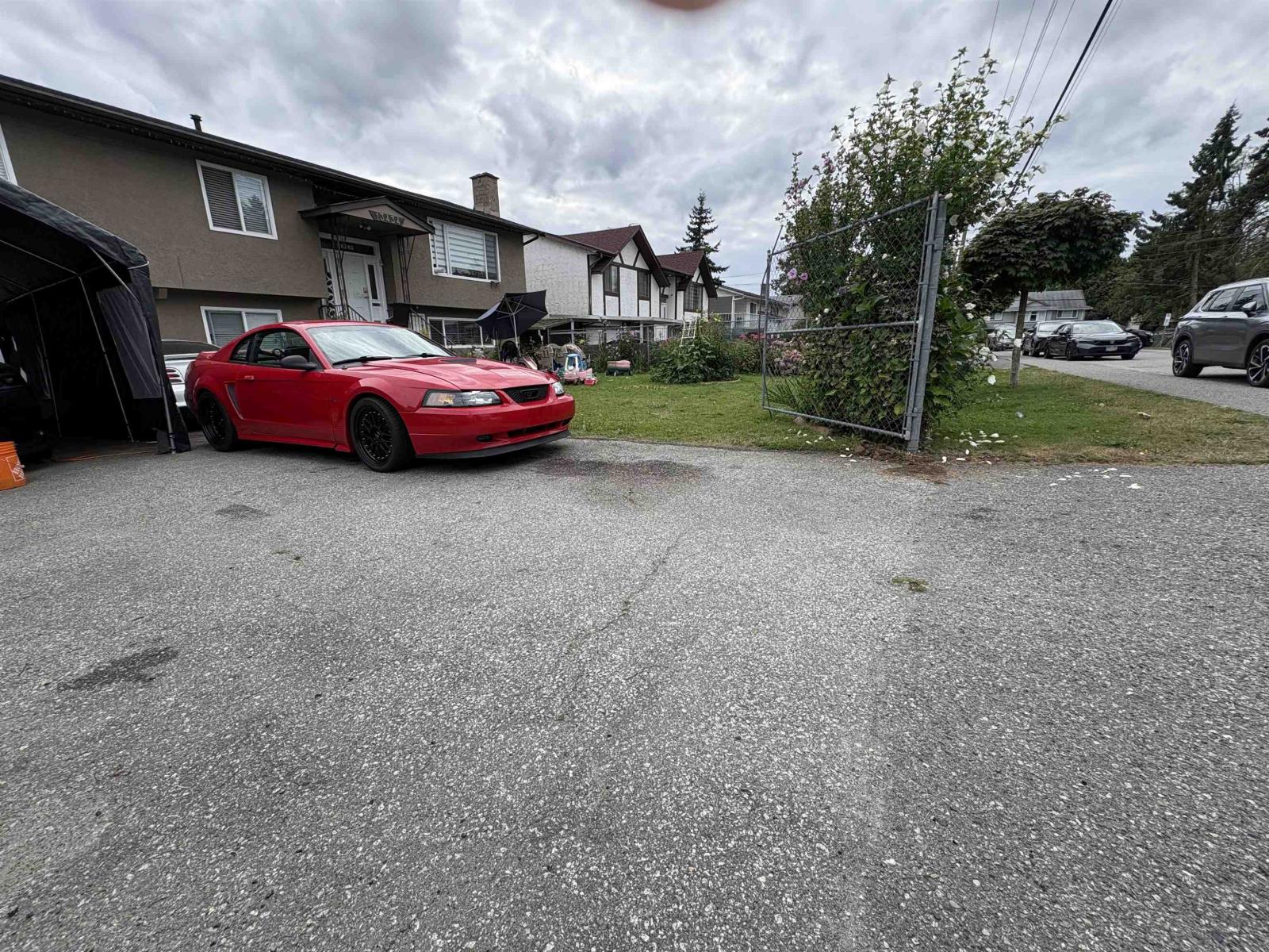 13434 98A AVENUE, surrey, British Columbia