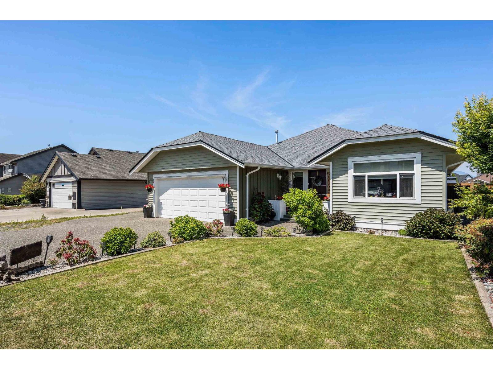 Property at 46481 RANCHERO DRIVE image 2