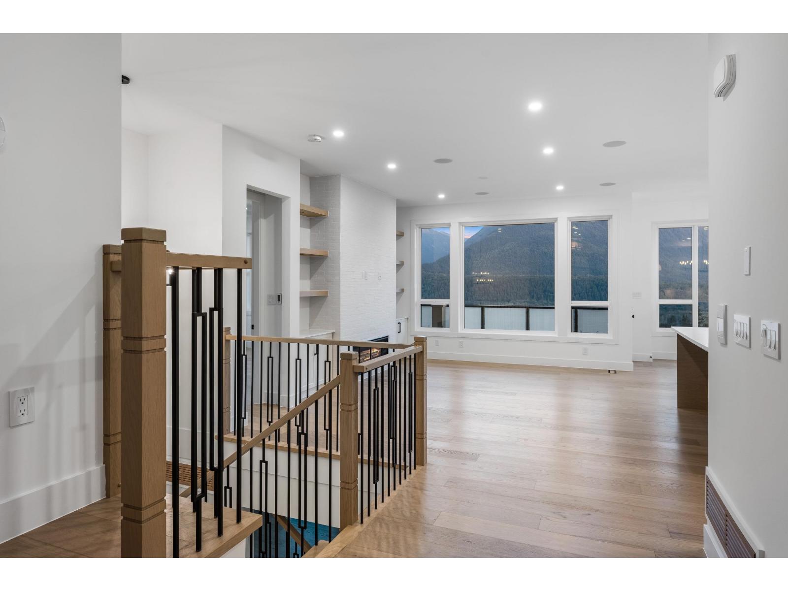 Property at 46007 WEEDEN DRIVE image 5