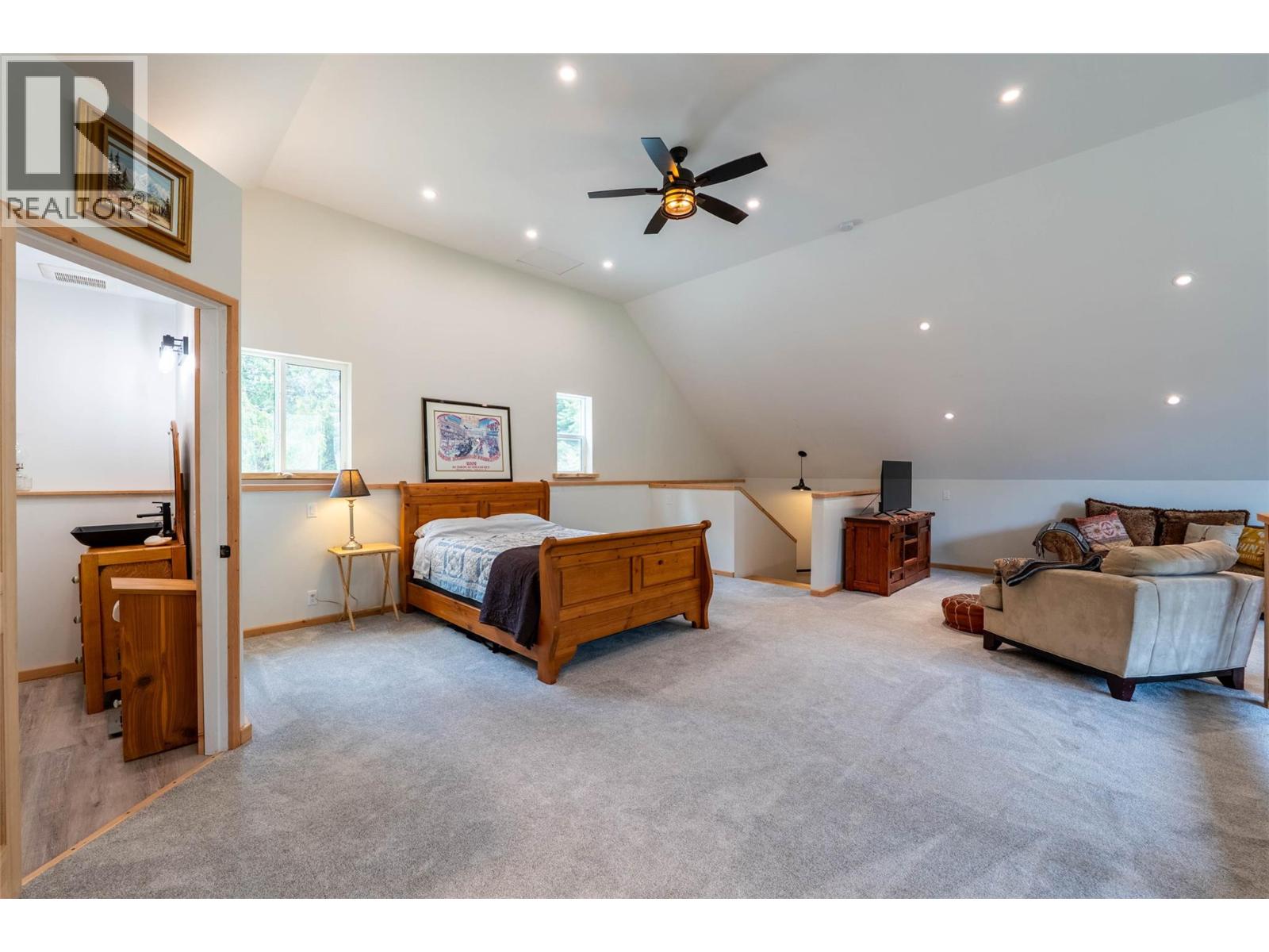 8774 6 Highway, Salmo, British Columbia  V0G 1Z0 - Photo 26 - 10343213