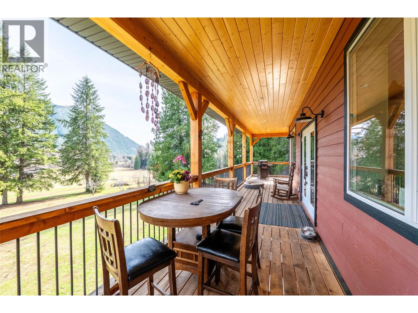 8774 6 Highway, Salmo, British Columbia  V0G 1Z0 - Photo 49 - 10343213