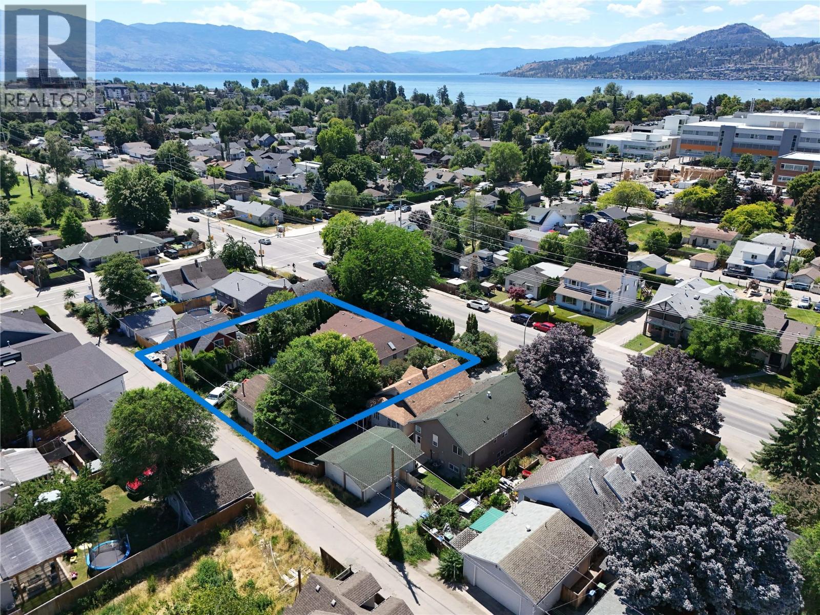 Property at 2277 Richter Street image 3
