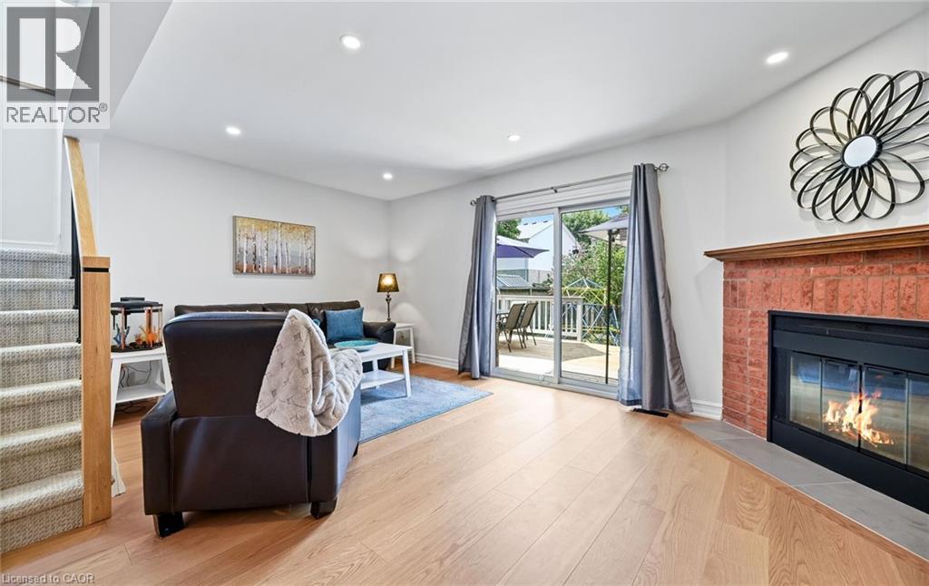 2048 Chrisdon Road, Burlington, Ontario  L7M 3W9 - Photo 4 - 40762253