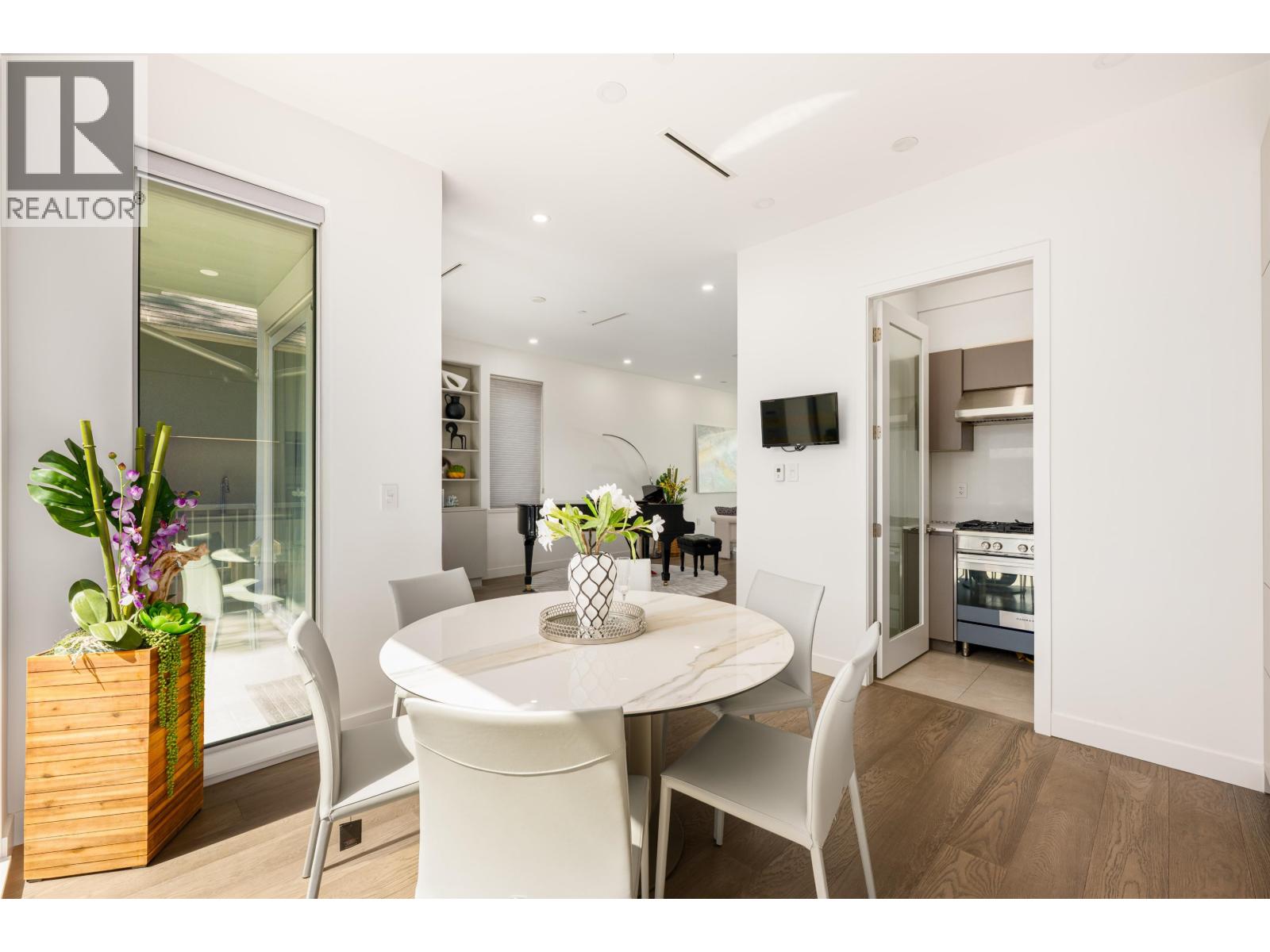 4360 4362 W 8th Avenue, Vancouver, British Columbia  V6R 2A1 - Photo 12 - R3013189